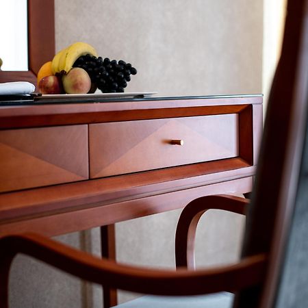 Manor Hotel Ташкент Екстериор снимка