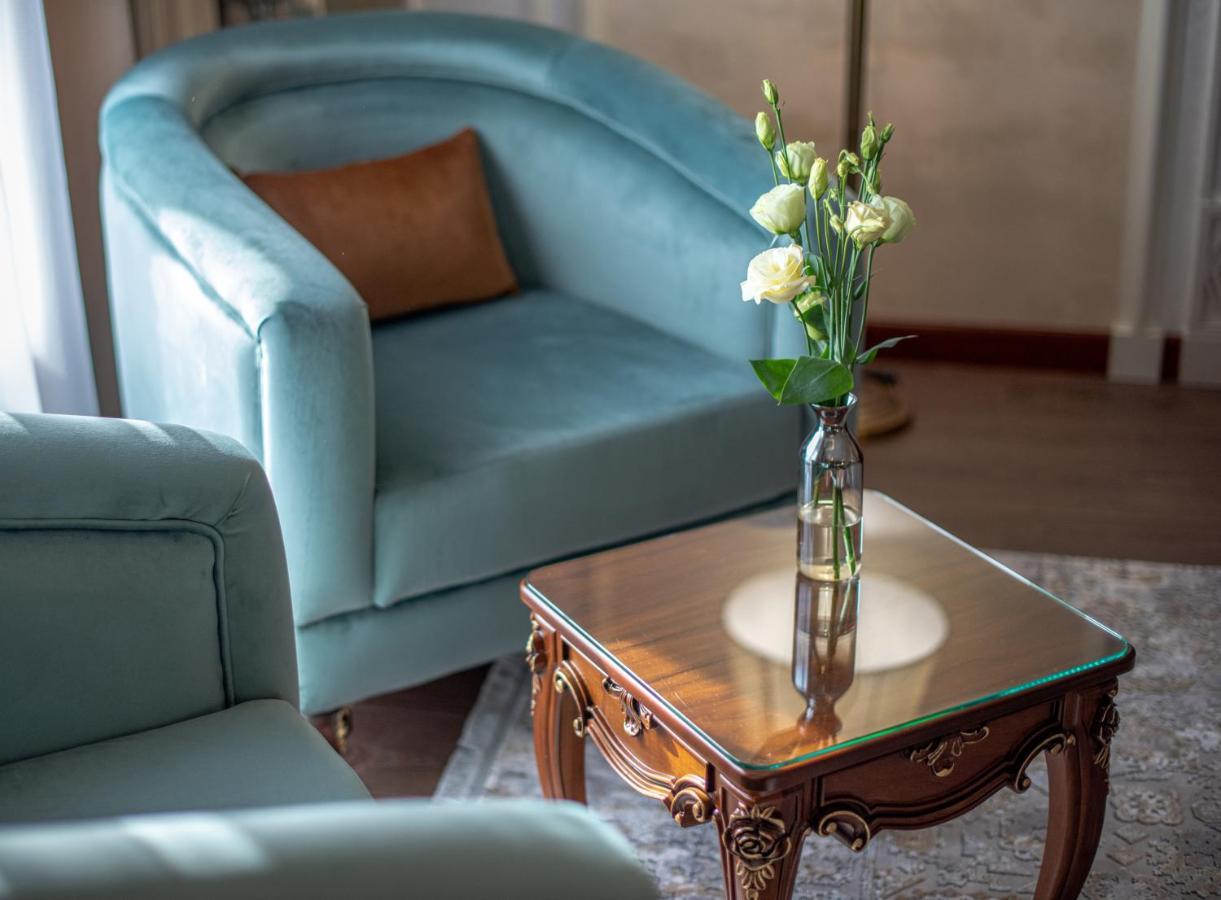Manor Hotel Ташкент Екстериор снимка