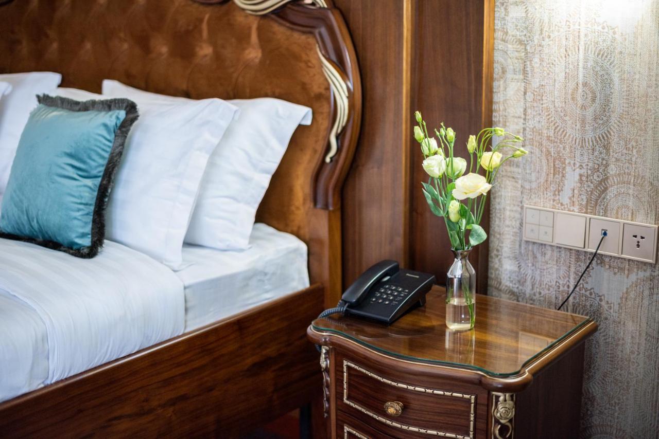Manor Hotel Ташкент Екстериор снимка