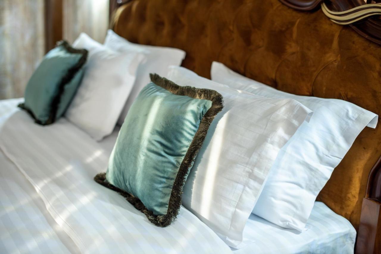 Manor Hotel Ташкент Екстериор снимка